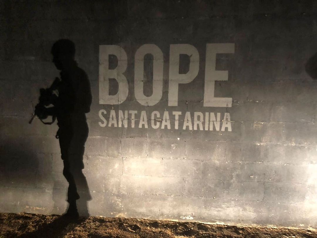 COMO O BOPE SC AGE DURANTE UM GERENCIAMENTO DE CRISE?