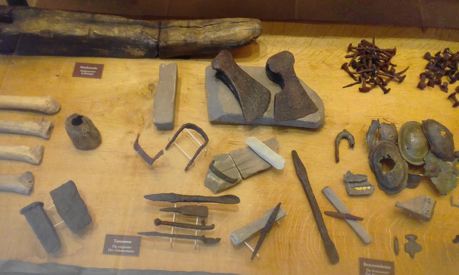 O povo viking e suas armas de batalha