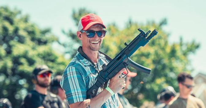 INVICTUS Entrevista: Baret Fawbush, a lenda do saque velado (@truexodus)