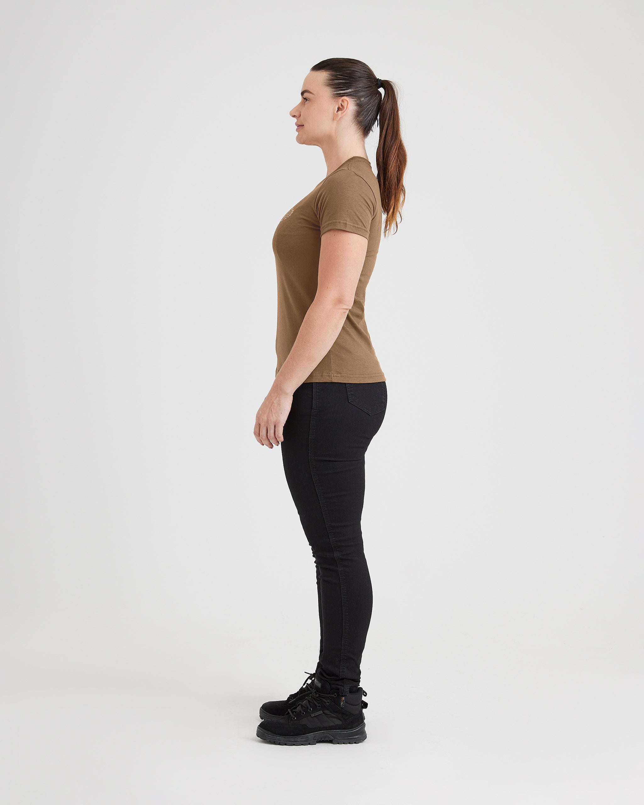 Camiseta Concept Feral Focus Feminina - Marrom - INVICTUS