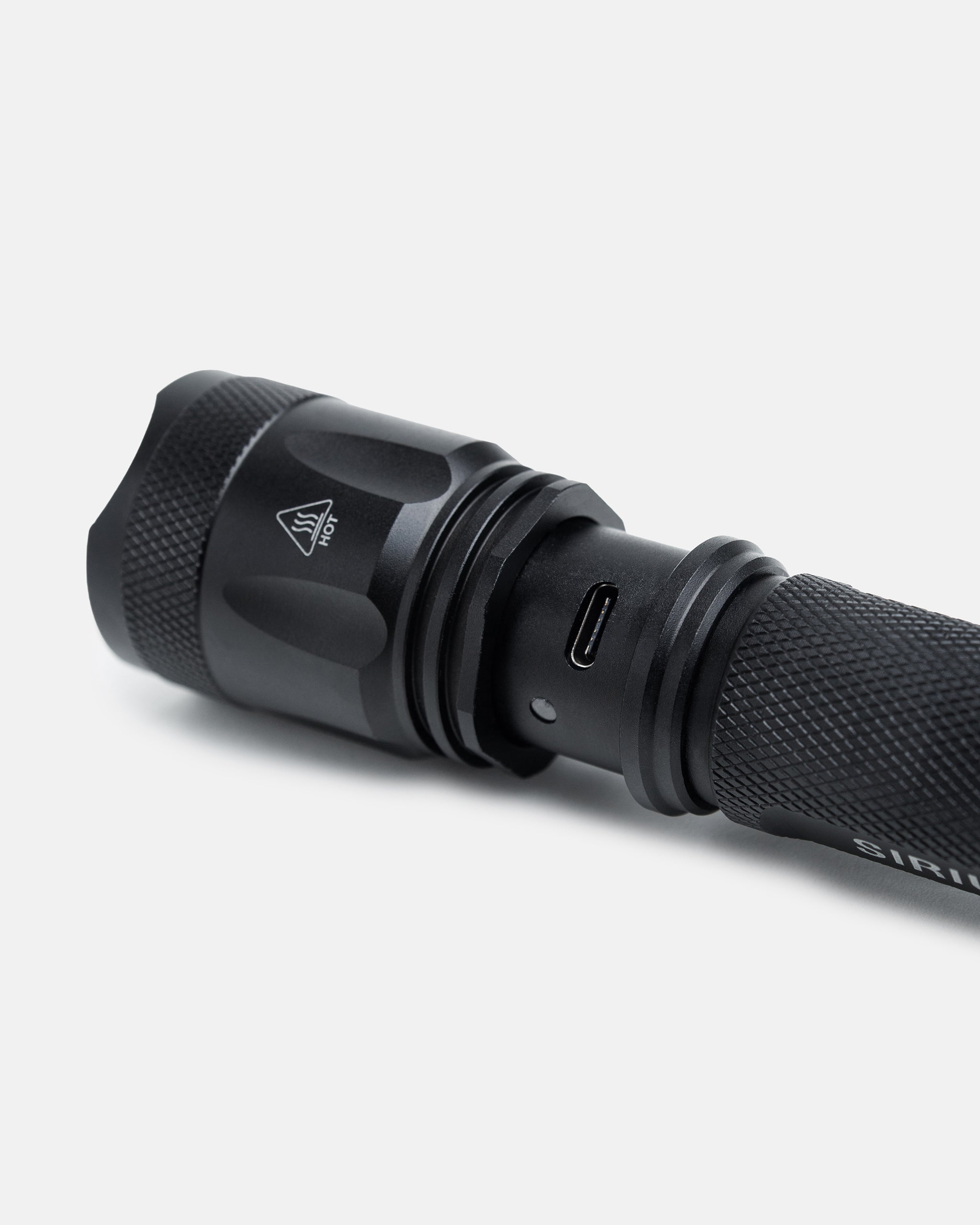 Lanterna Tática Sirius 800 Lumens - INVICTUS
