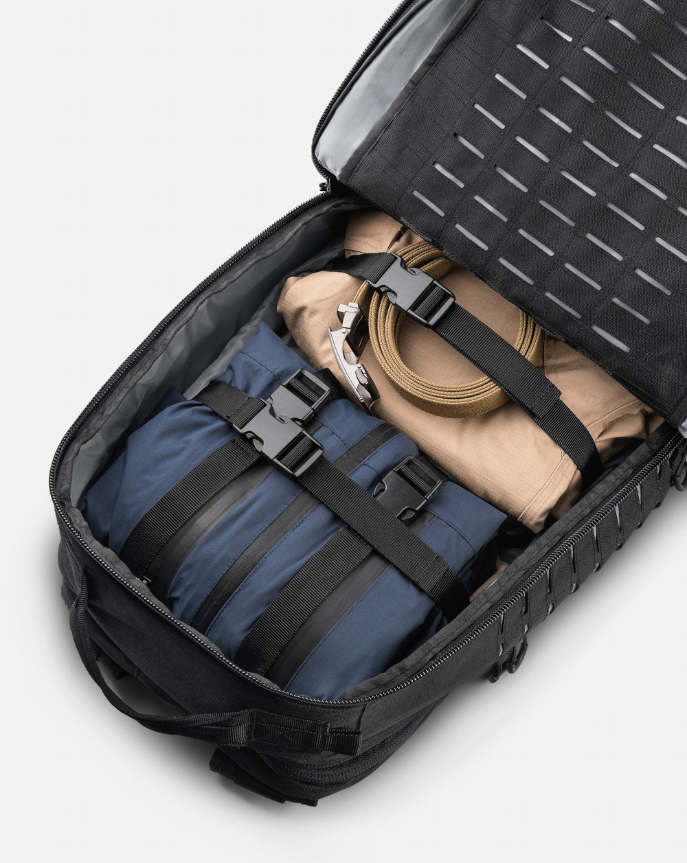 Mochila Tática Giant PRO 42L a 55L - Preta