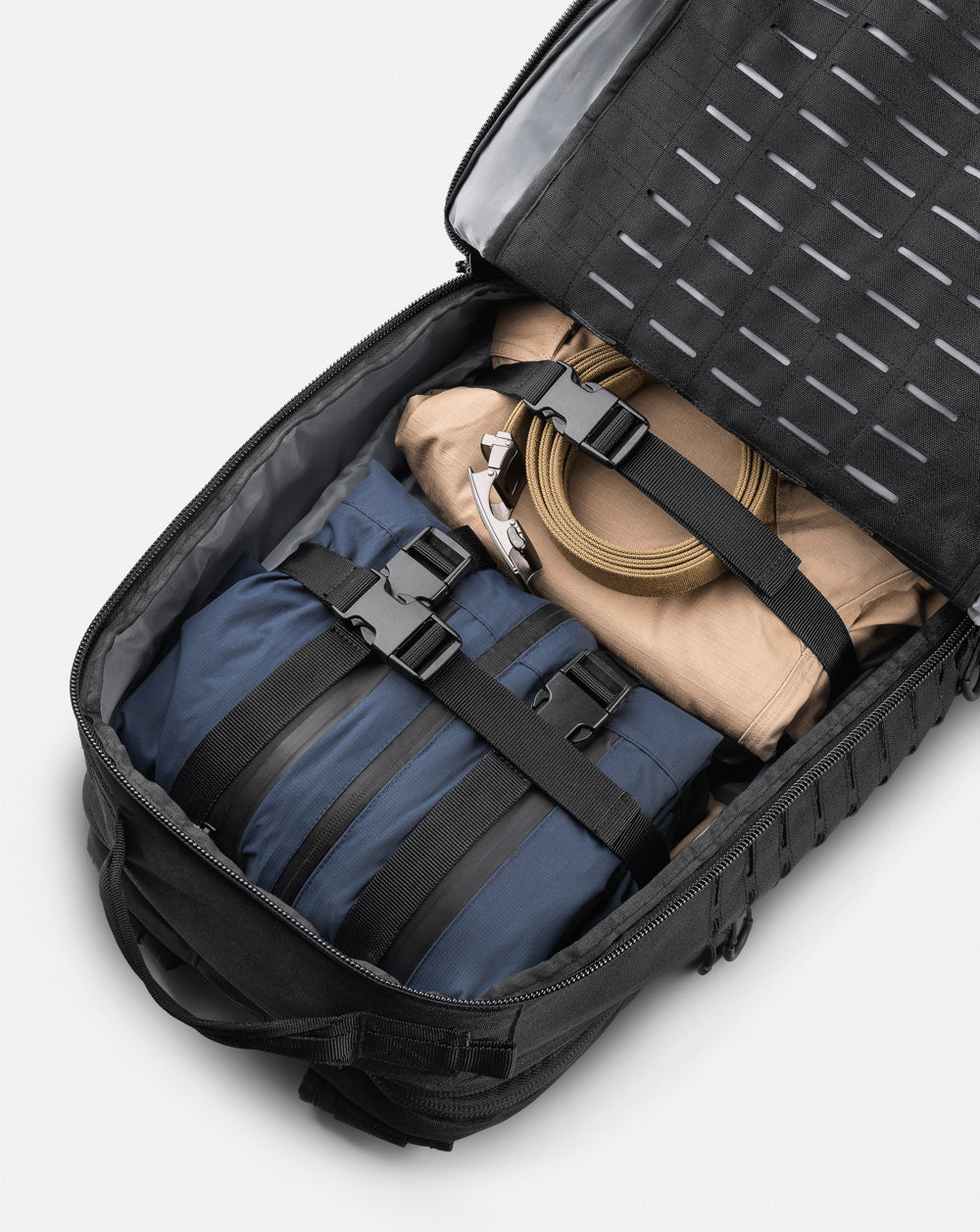 Mochila Tática Giant PRO 42L a 55L - Preta