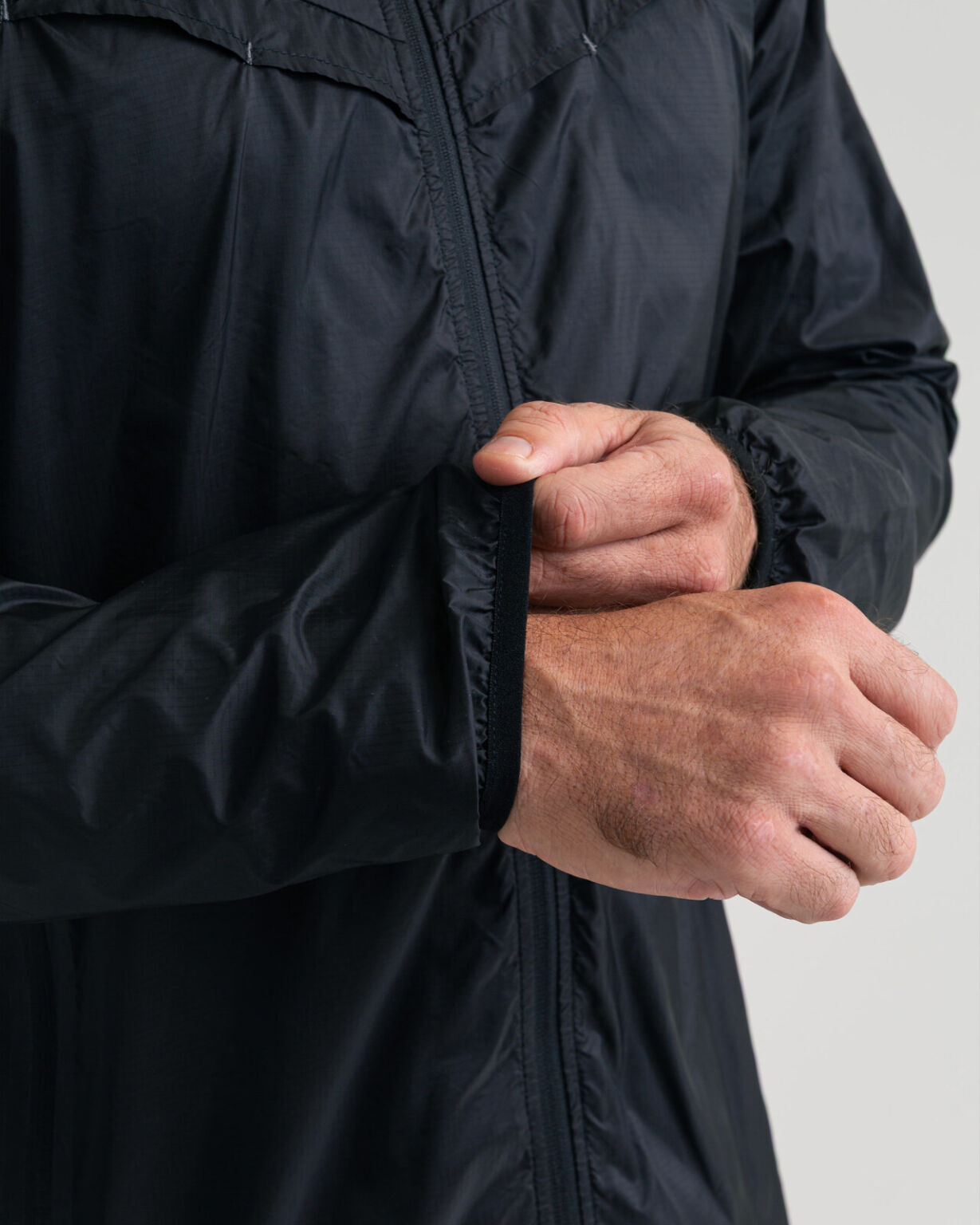 JAQUETA CORTA VENTO ACTION - PRETA