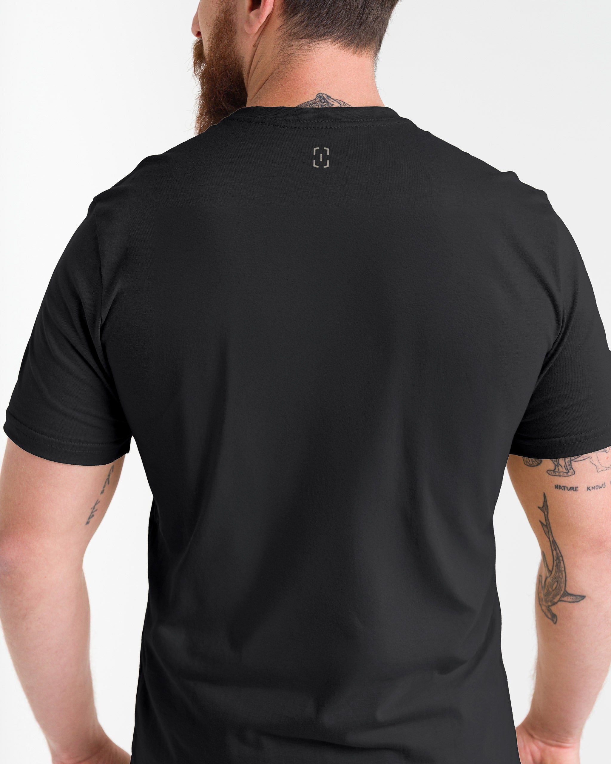 Camiseta Concept Forged In Steel - Preta