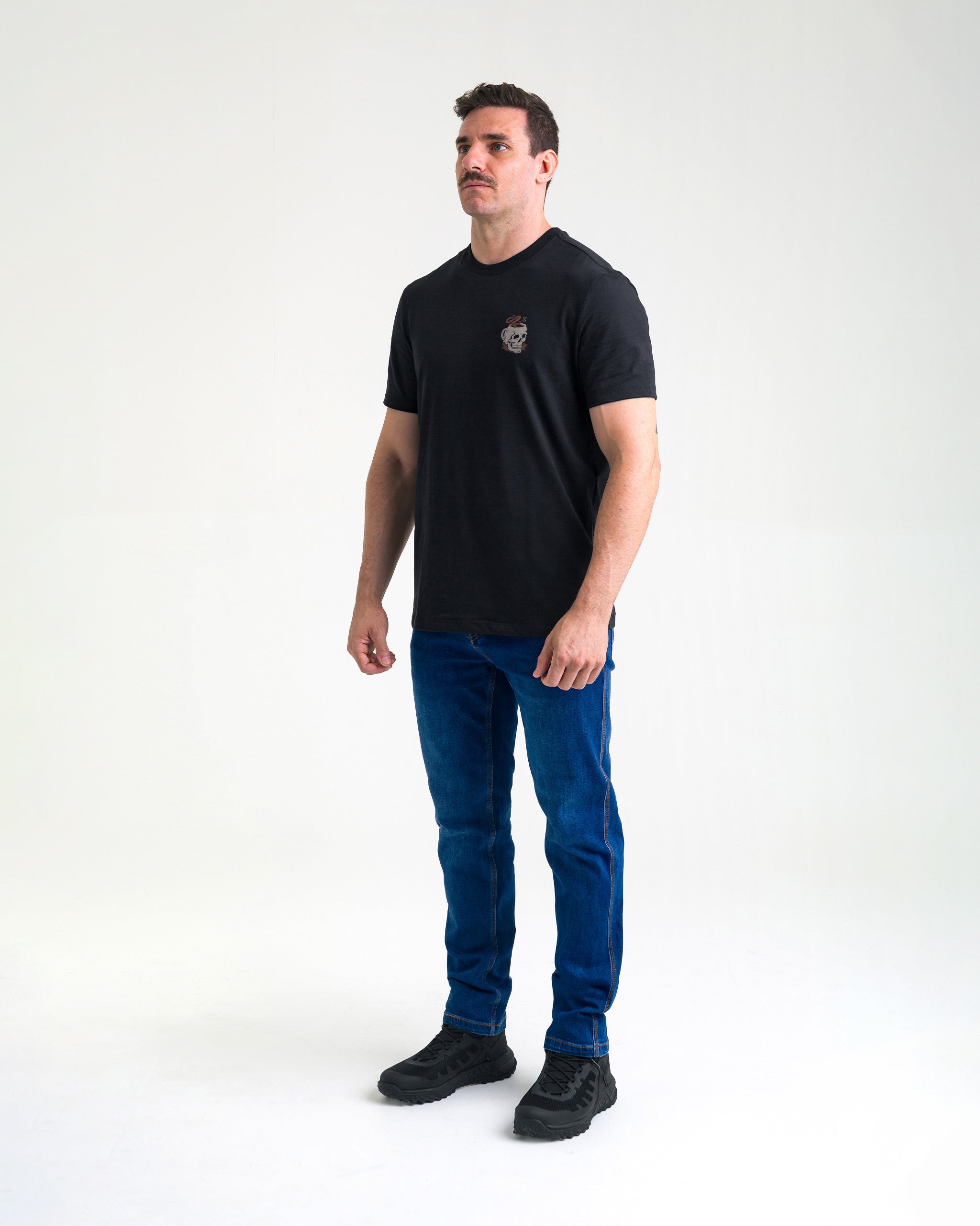 Camiseta Concept Give Me Coffee Masculina - Preta - INVICTUS