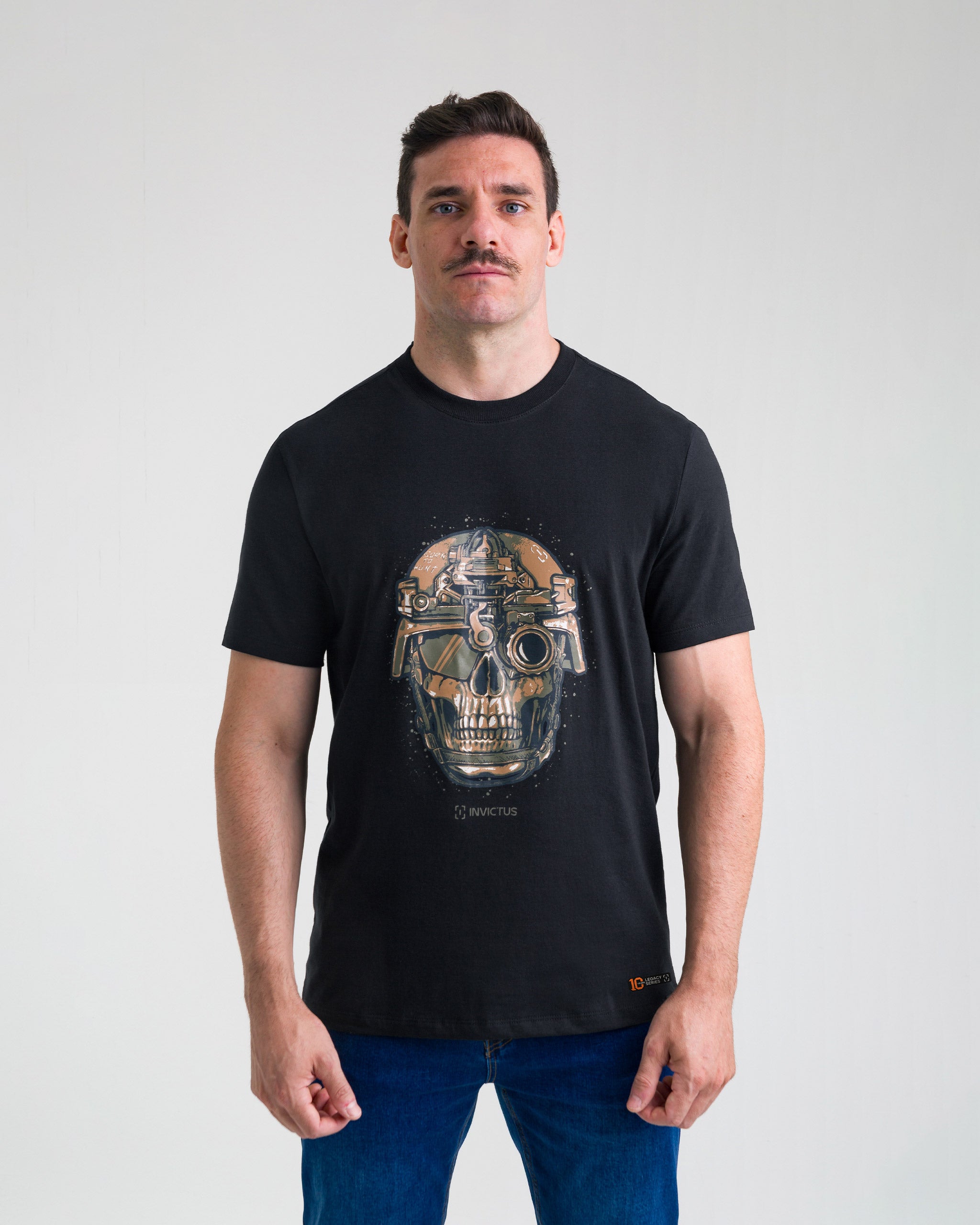 Camiseta Concept Old Skull 10 anos - Preta - INVICTUS