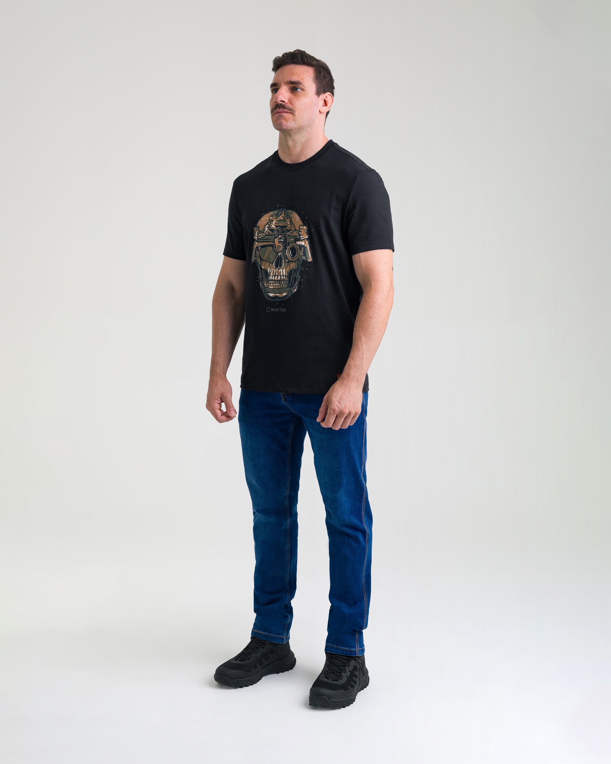 Camiseta Concept Old Skull 10 anos - Preta - INVICTUS
