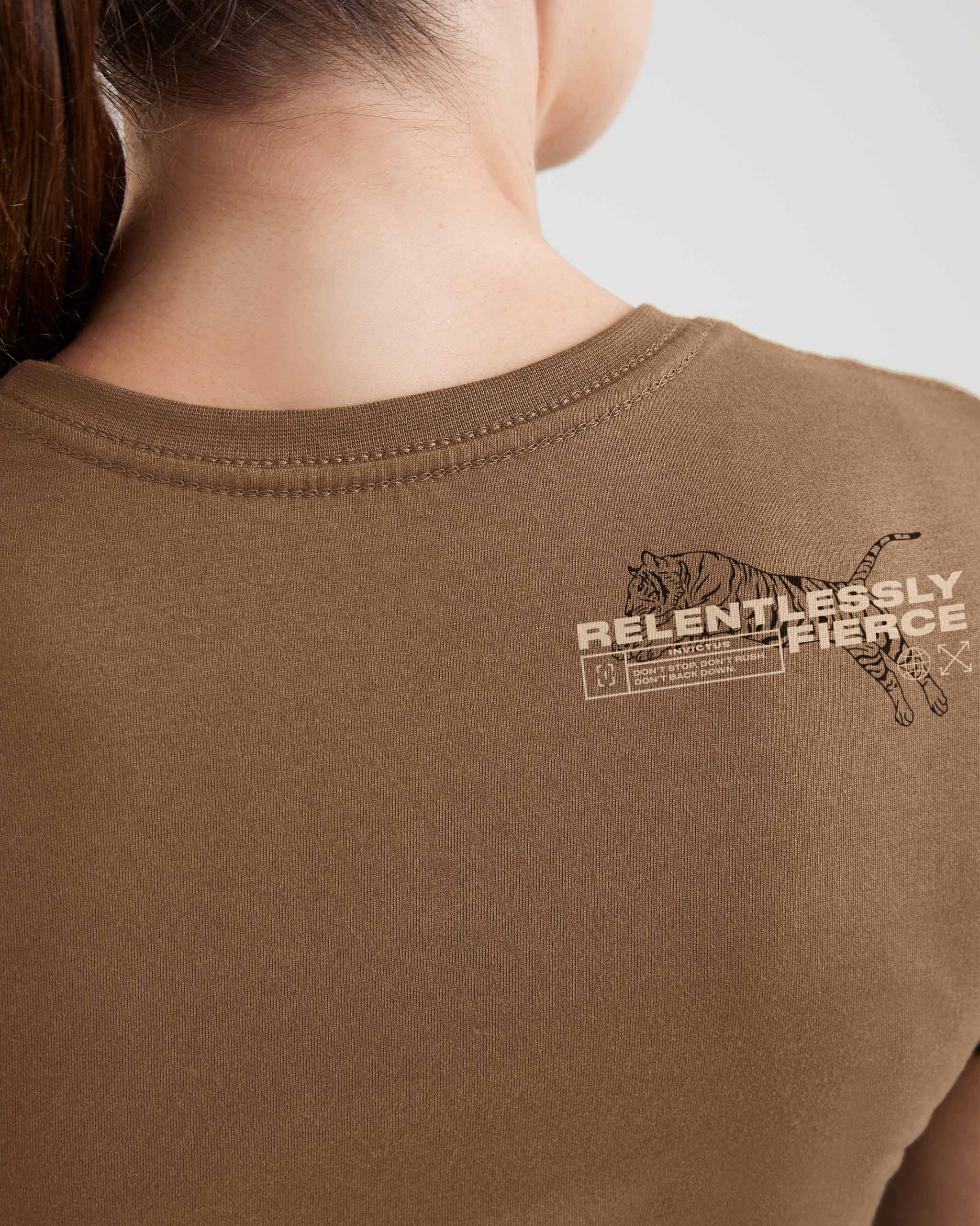 Camiseta Concept Feral Focus Feminina - Marrom - INVICTUS