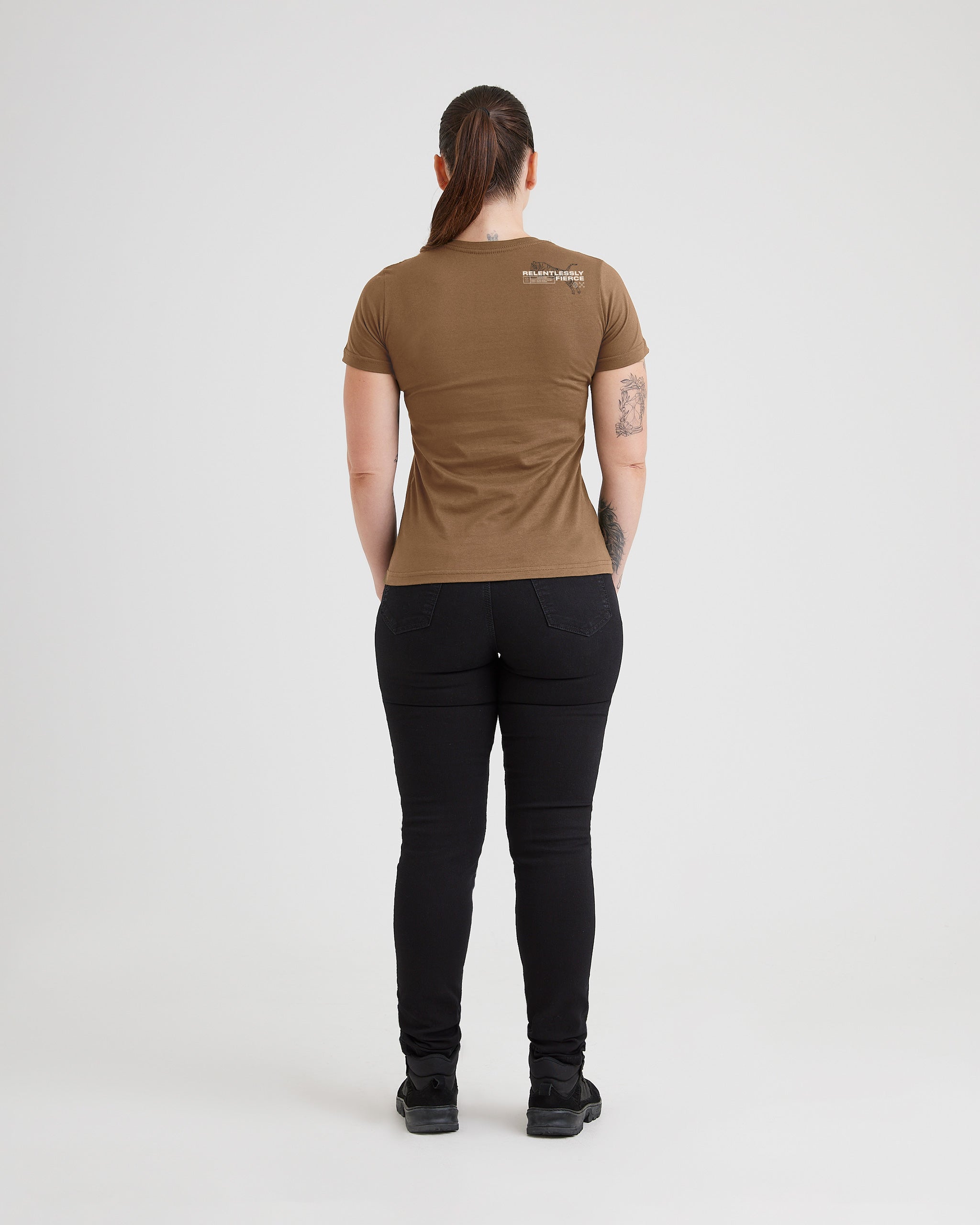 Camiseta Concept Feral Focus Feminina - Marrom - INVICTUS