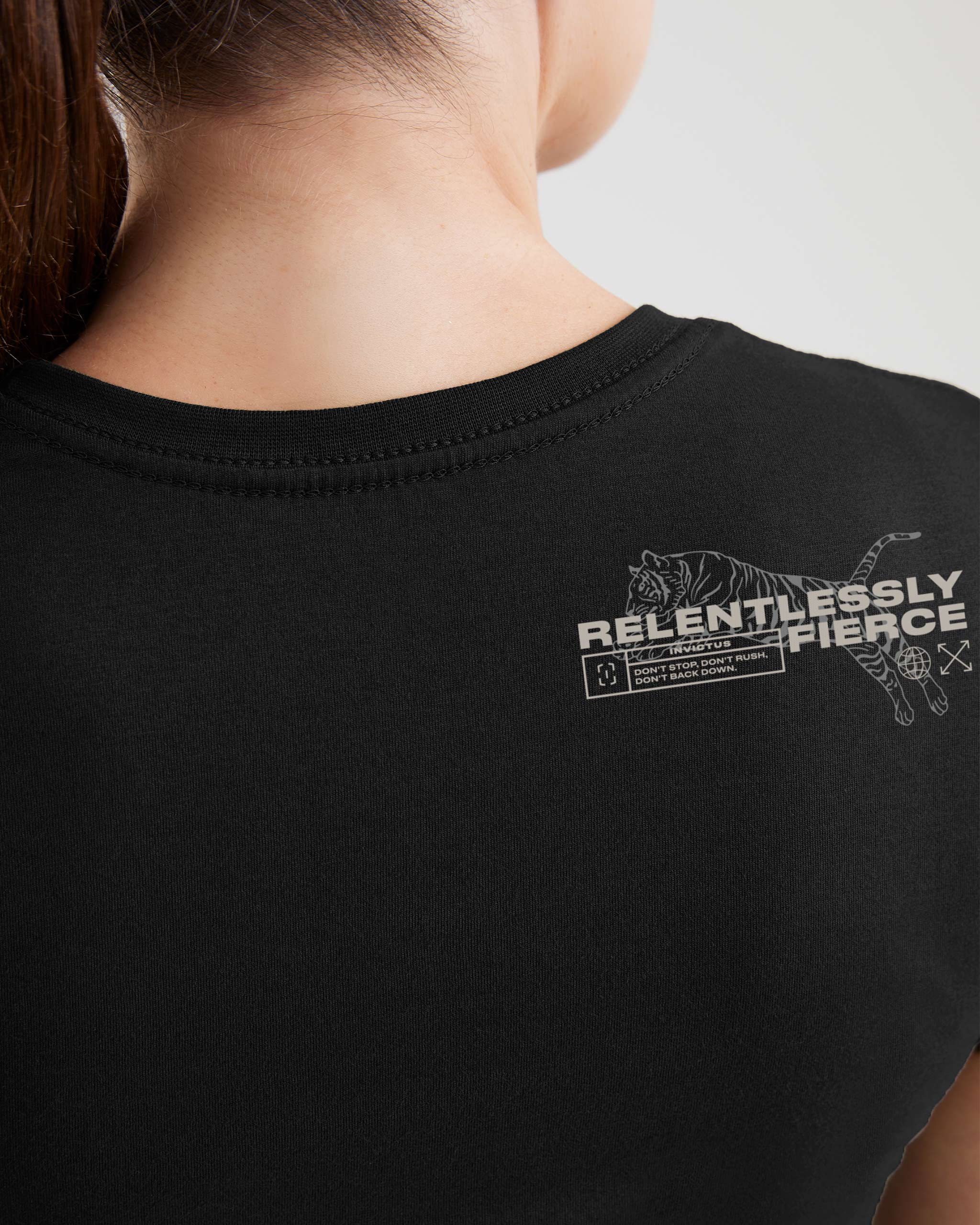 Camiseta Concept Feral Focus Feminina - Preta - INVICTUS