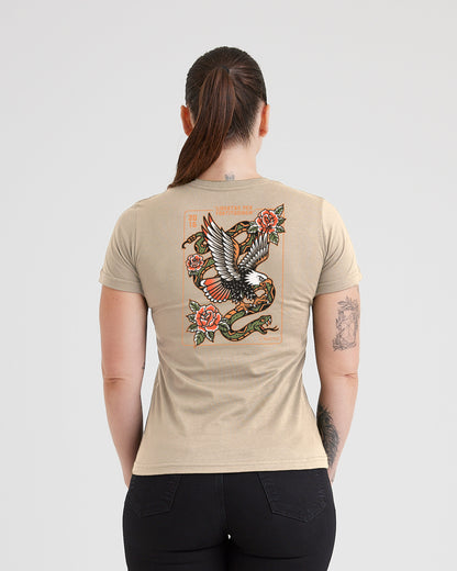 Camiseta Concept Free Bird Feminina - Caqui
