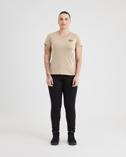 Camiseta Concept Free Bird Feminina - Caqui