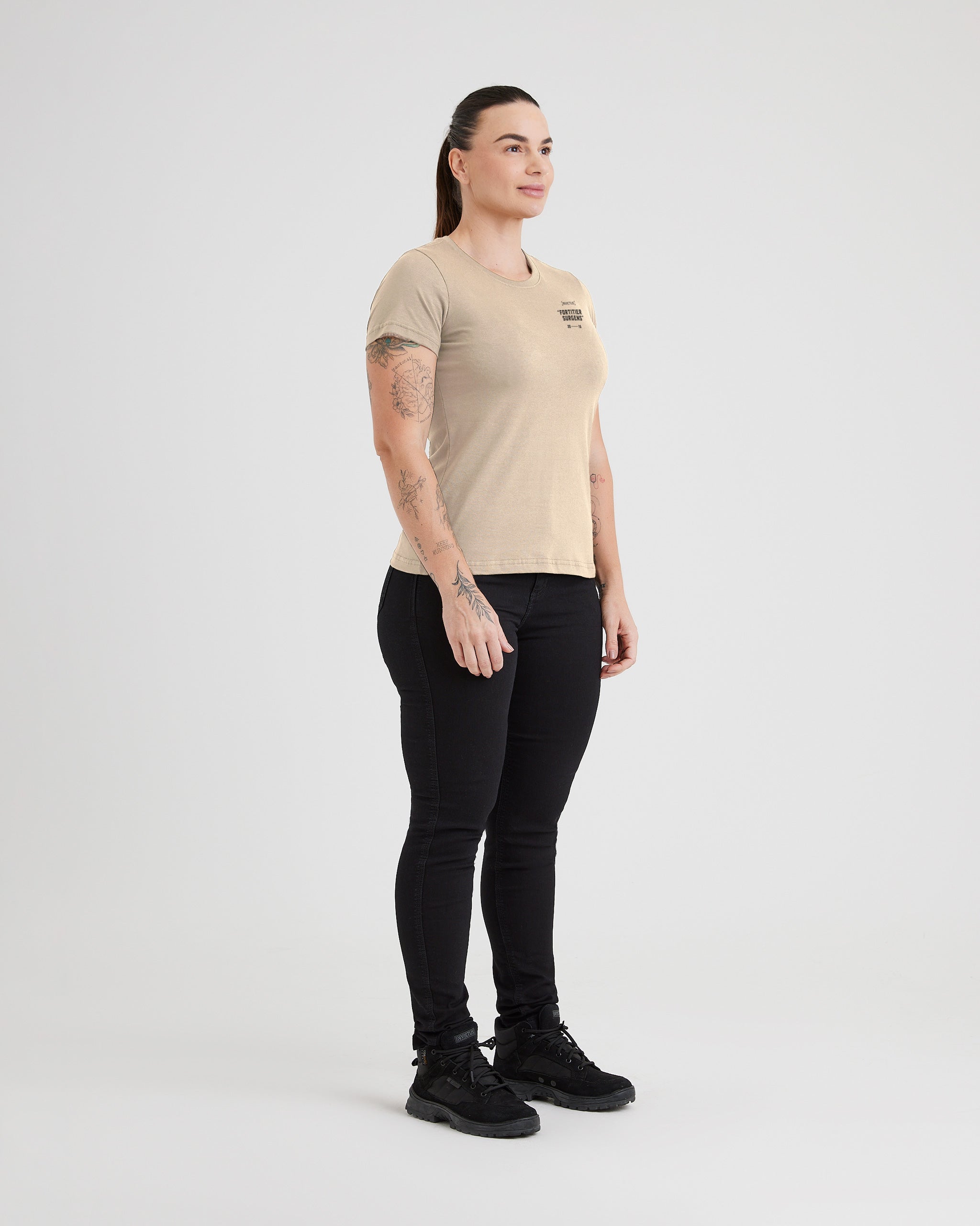 Camiseta Concept Free Bird Feminina - Caqui