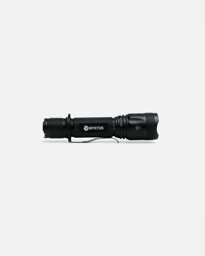 Lanterna Tática Sirius 800 Lumens - INVICTUS