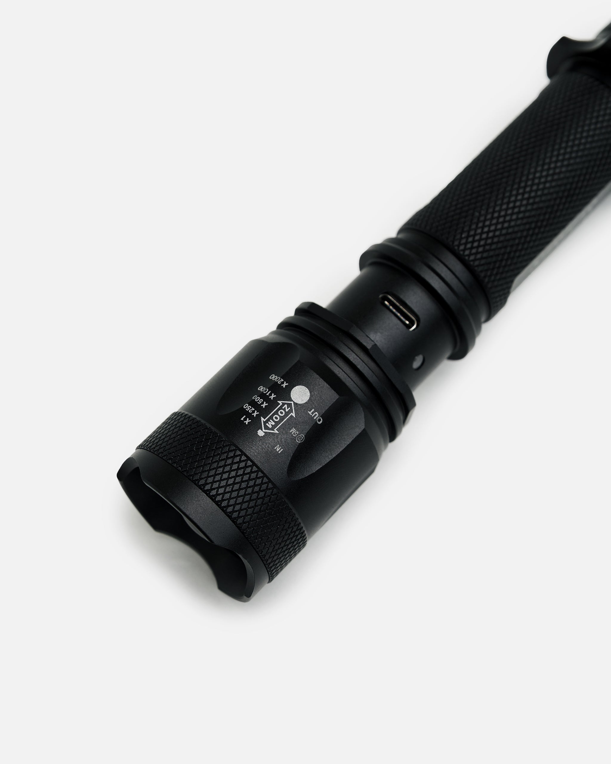 Lanterna Tática Sirius 800 Lumens