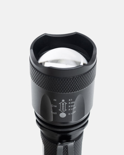 Lanterna Tática Sirius 800 Lumens - INVICTUS