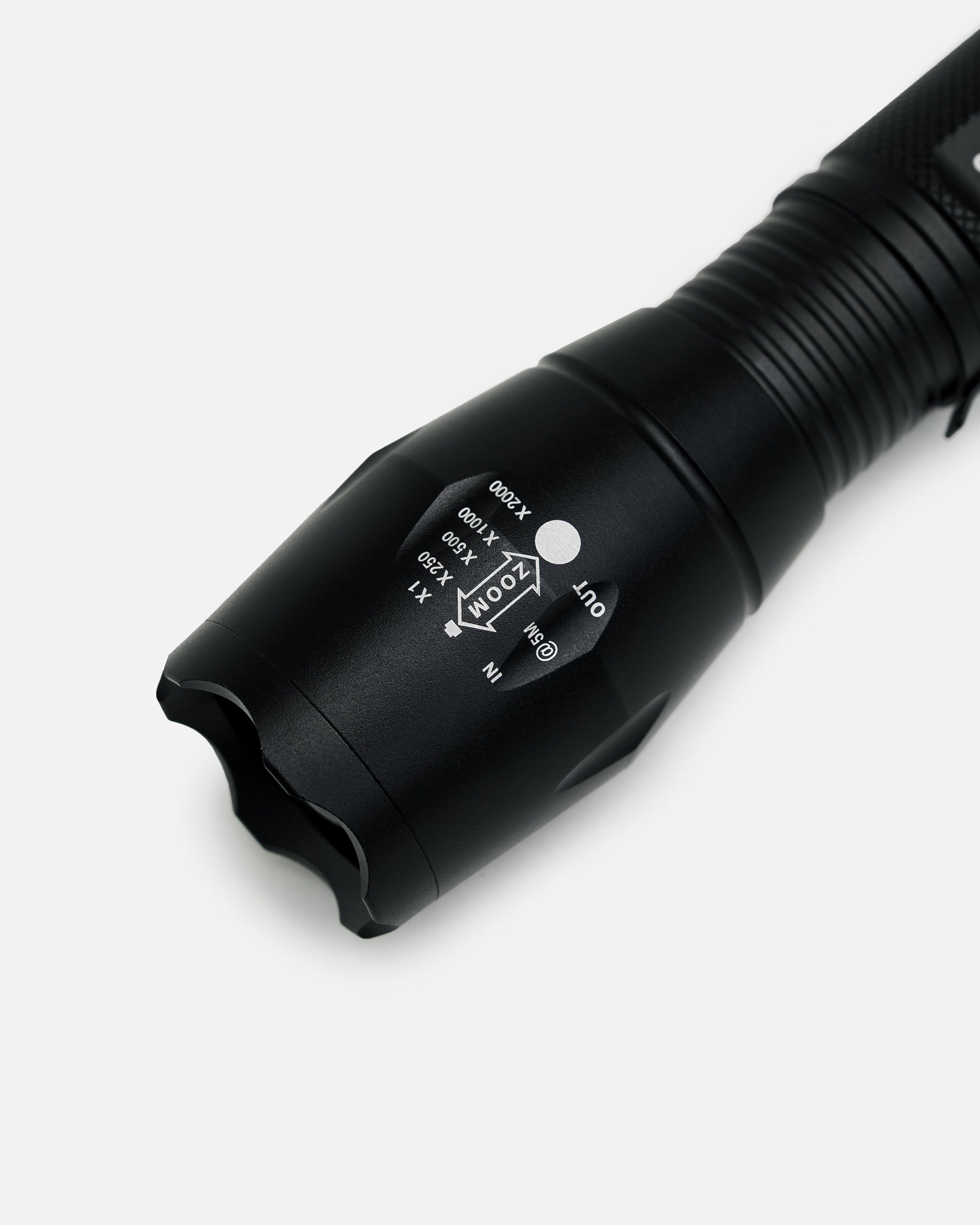 Lanterna Storm T6 280 Lumens - INVICTUS