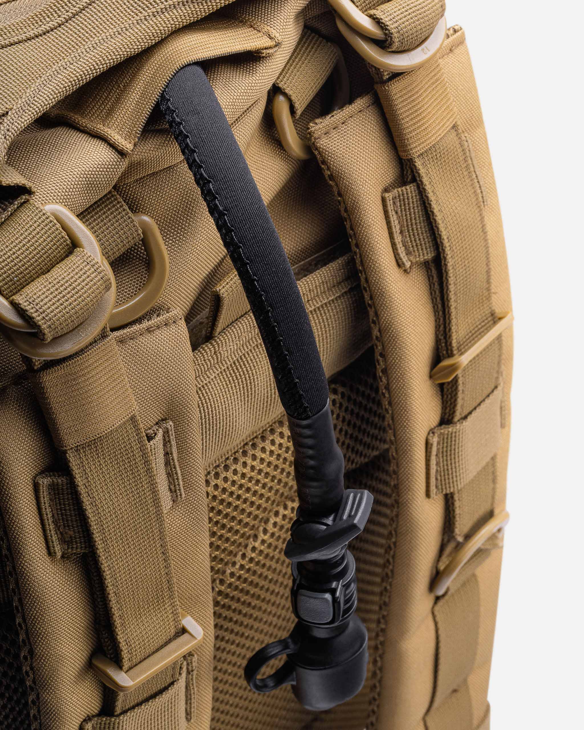 Mochila Tática Assault 2.0 30L INVICTUS - Coyote