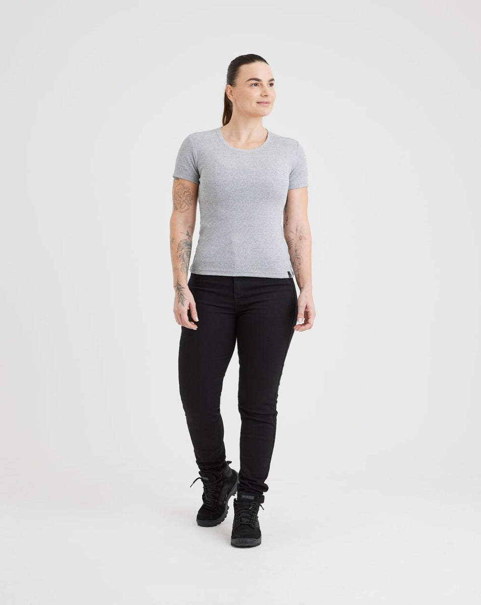 Camiseta Ribana Skadi - Cinza