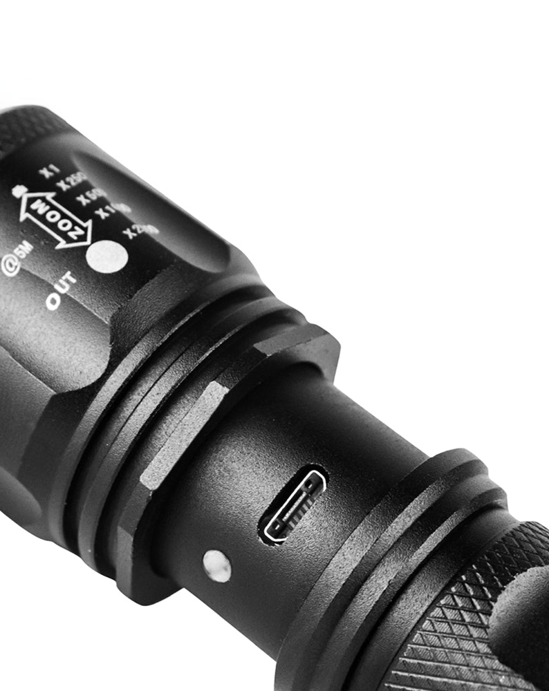 Lanterna Tática Sirius 800 Lúmens