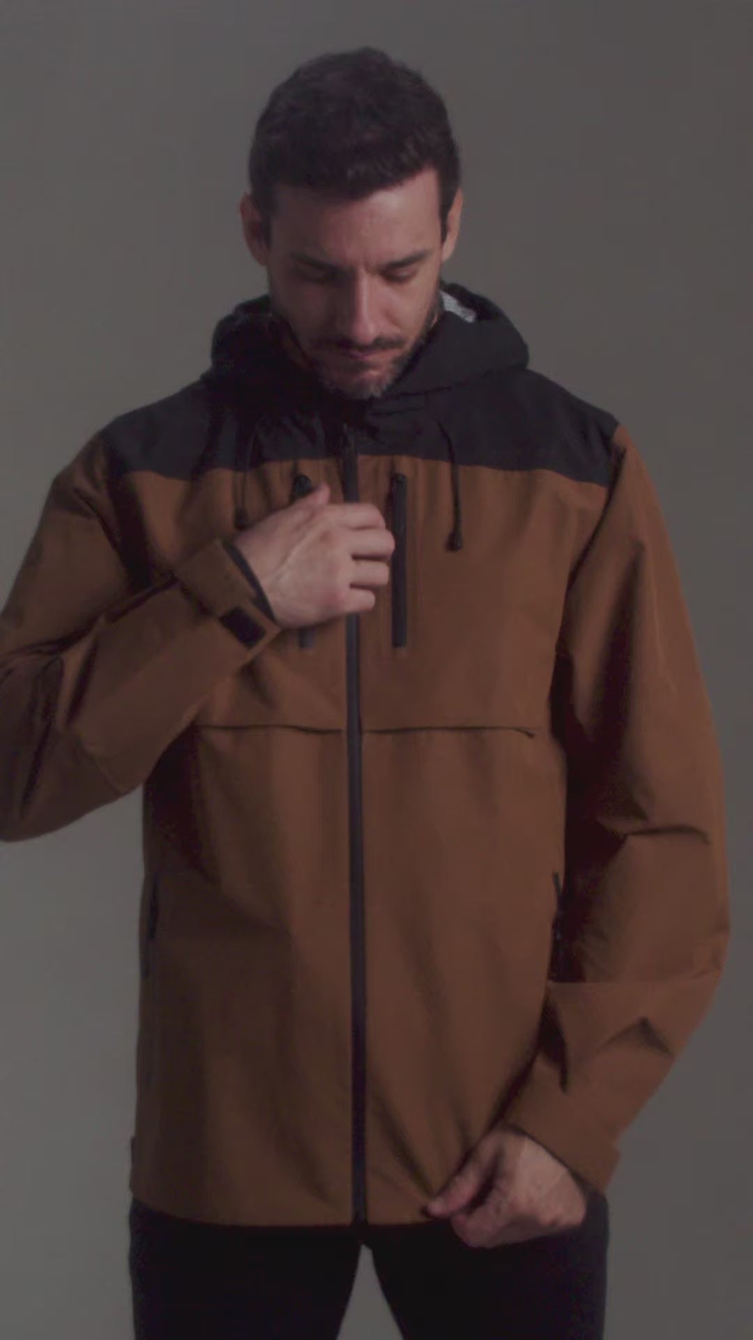 Carregar vídeo: Jaqueta Overland - Chumbo e Preta